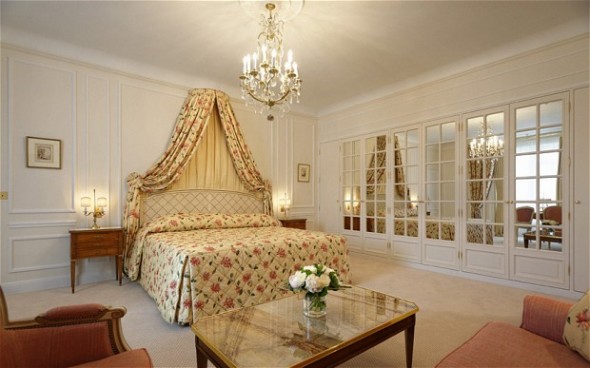 Le Bristol представляет свой Royal Suite